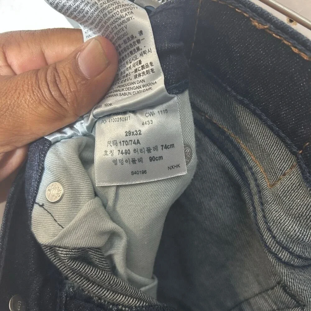 Levi's 514 Straight Leg 5 Pocket‎ Dark Blue Wash Denim Jeans Men's Size 29x32